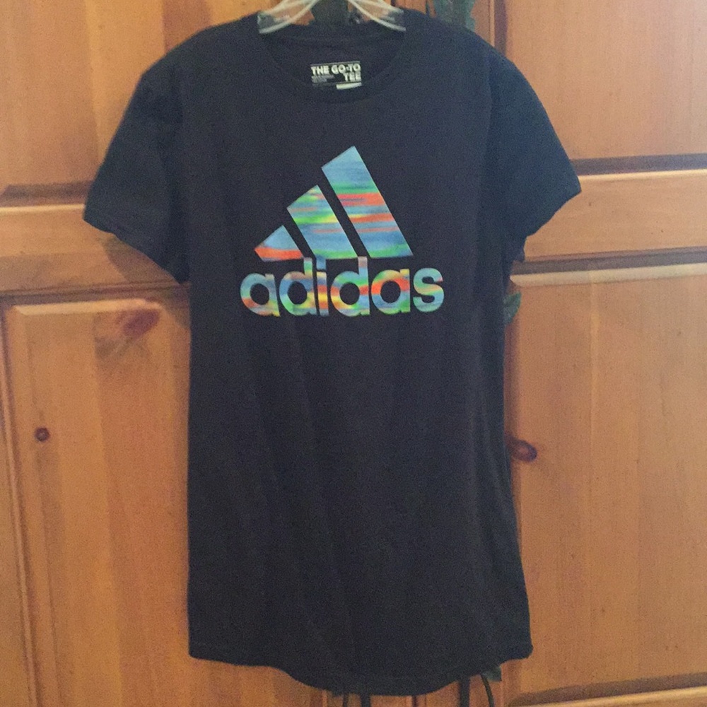 Adidas T-shirt - Picture 1 of 4